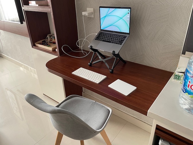 Ho Chi Minh City Airbnb workstation