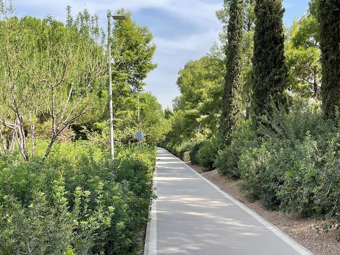 Stavros Niarchos Park cycling track