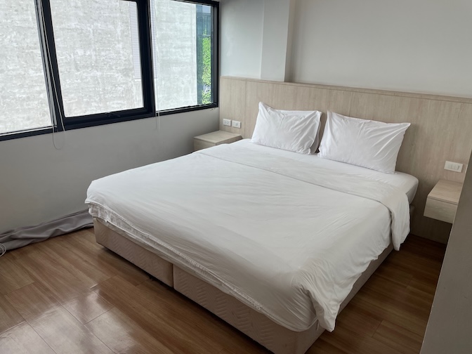 Rezt Bangkok bed