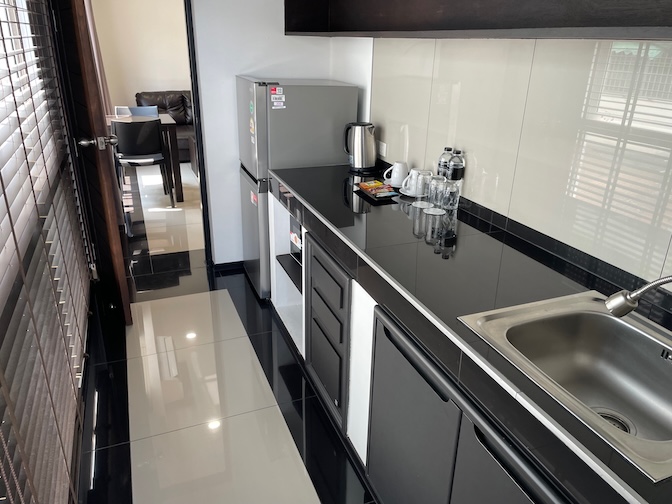Samutprakarn Hotel kitchen
