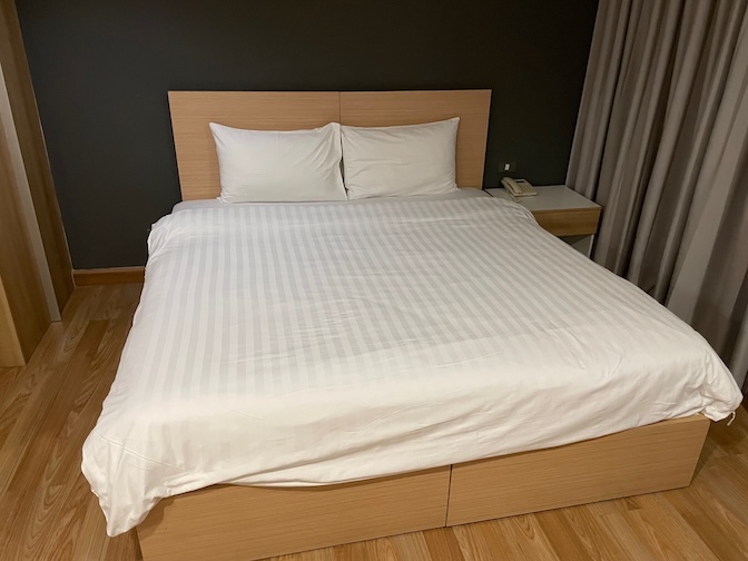 Sereine Sukhumvit 39 twin beds