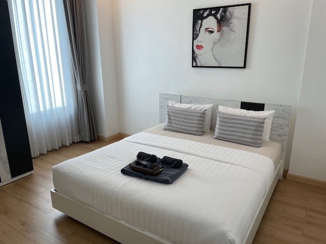 The Square 101 bed