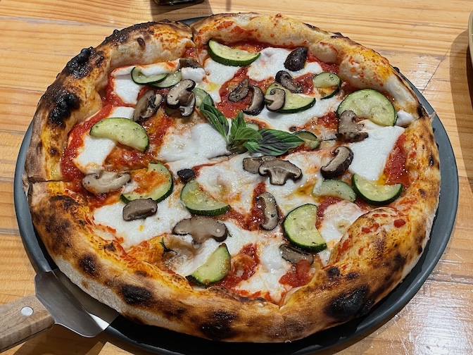 Vegano 12" vegan cheese and vegetable pizza