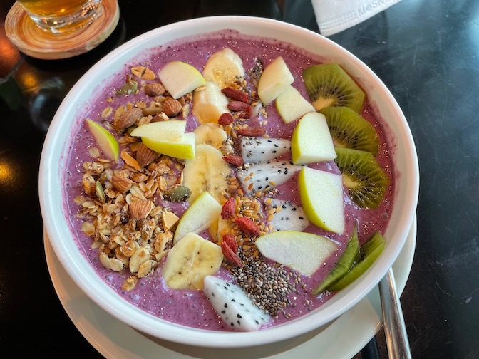 Vibe vegan mixed berry smoothie bowl