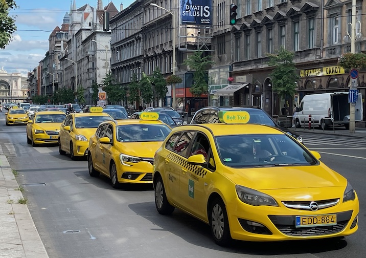 Bolt taxis