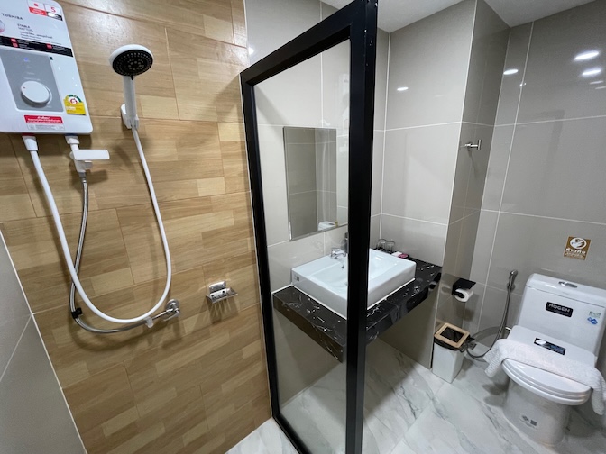 Snow House Buriram bathroom