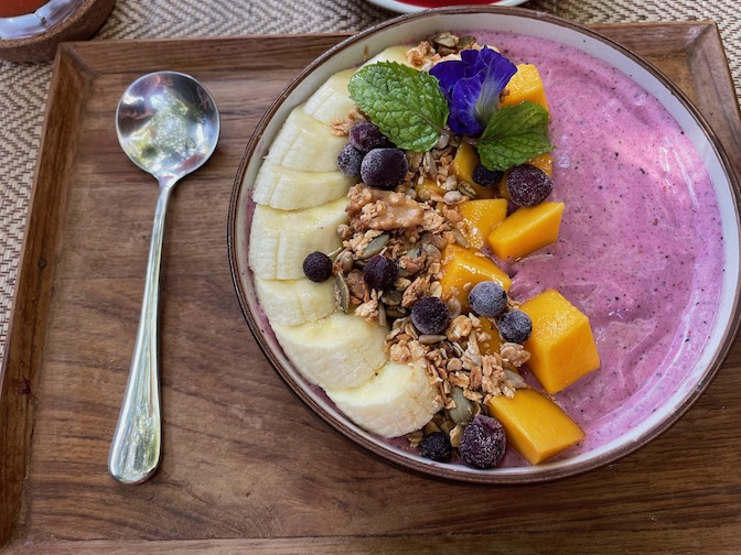 Berry Love smoothie bowl at Reform Kafe