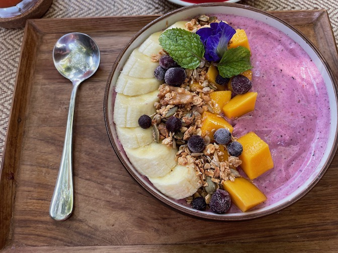 Reform Kafe berry Love smoothie bowl