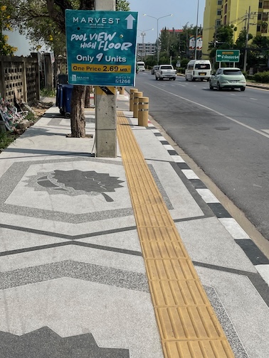 Huahin pavement