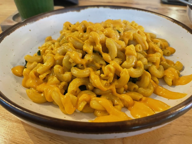 Huahin Vegan mac and cheese with spinach