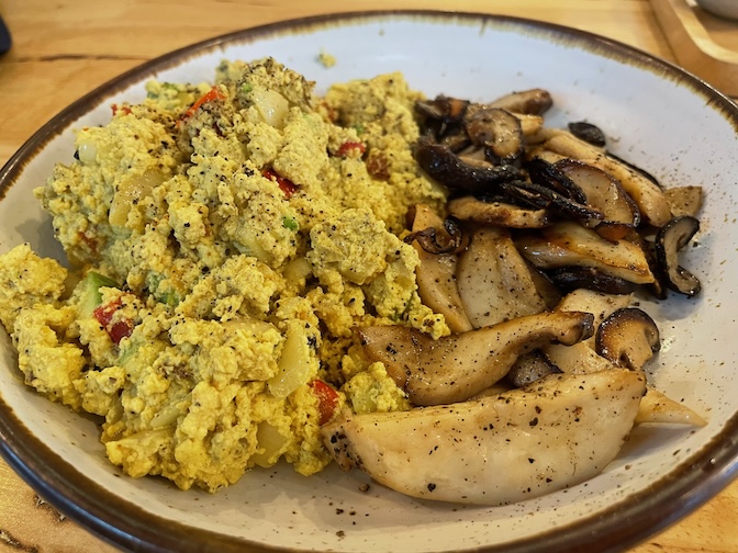 Huahin Vegan tofu scramble with roasted tomatoes