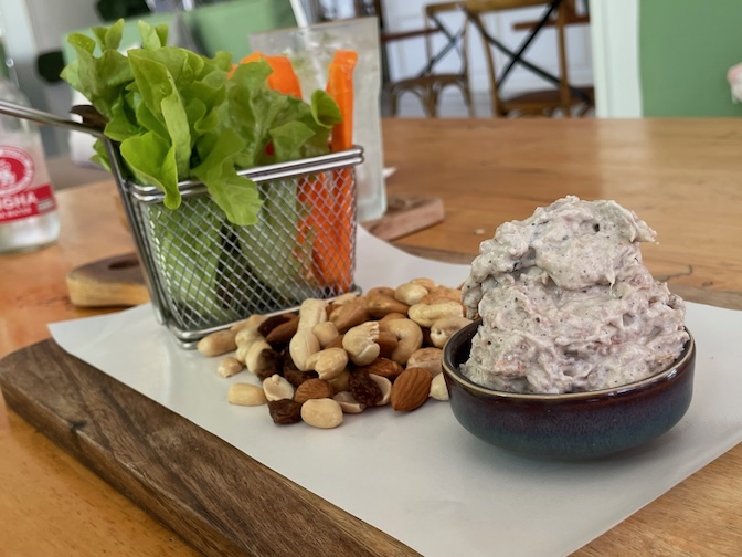 Huahin Vegan jackfruit tuna dip with vegetables