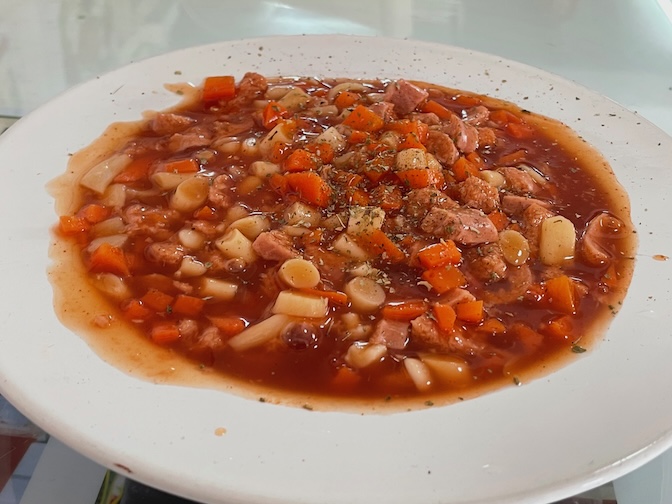 Su Ting Sian spaghetti with mushroom tomato sauce