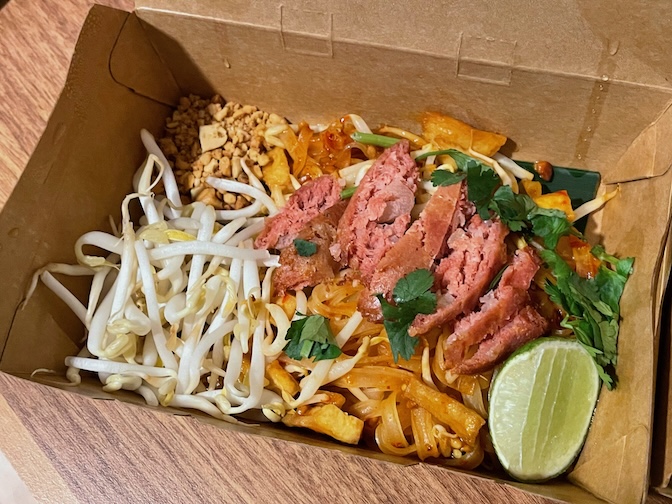 Kem-Kon Khon Kaen pad Thai takeaway