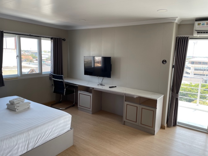 TJ 4711 Residence desk