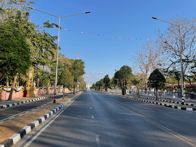 Nakhon Sawan Road