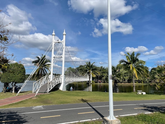 Bung Ta Lua Park bridge