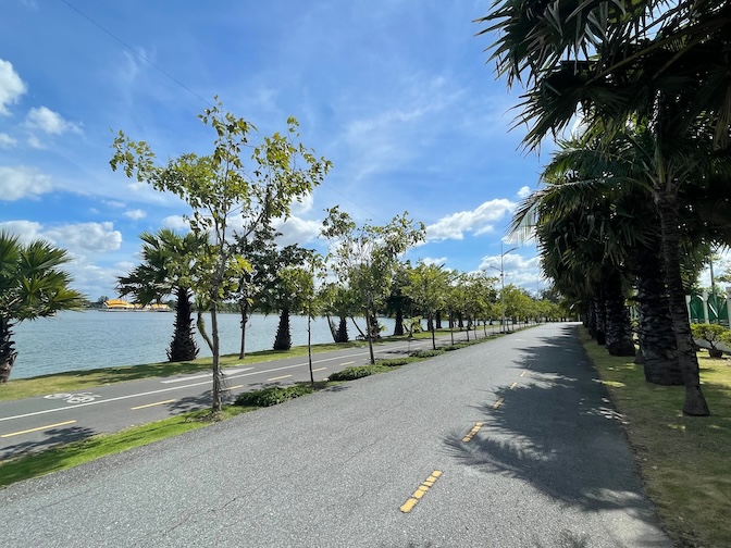 Bung Ta Lua Park running track