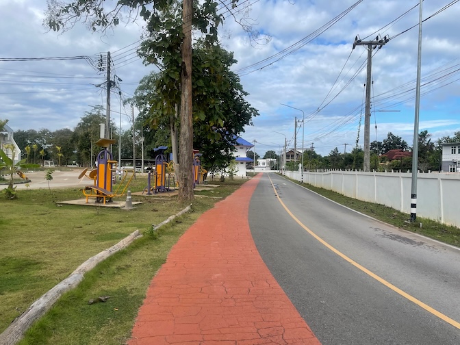 Nan Provincial Sport Stadium outer jogging path