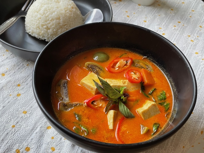 Hot Bread red curry