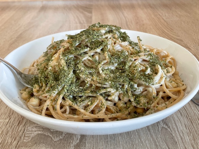 Hummus pasta