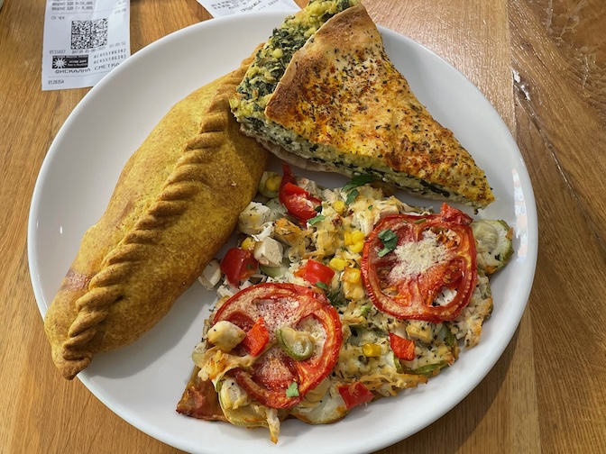 Paradise Food kutub, lasagne and pizza