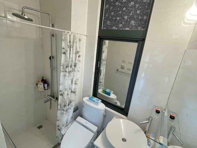 Sonjiang Nanjing apartment bathroom