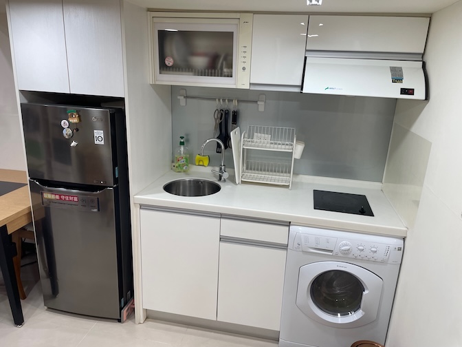 Sonjiang Nanjing apartment kitchen