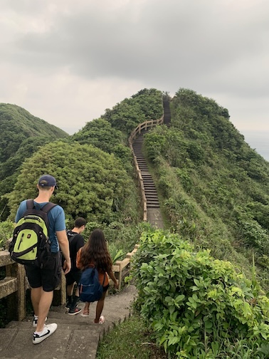 Bitoujiao Trail