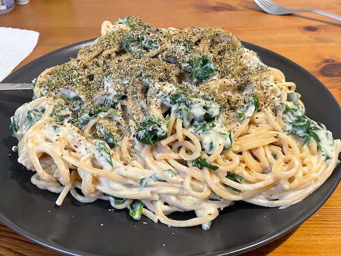 Hummus pasta